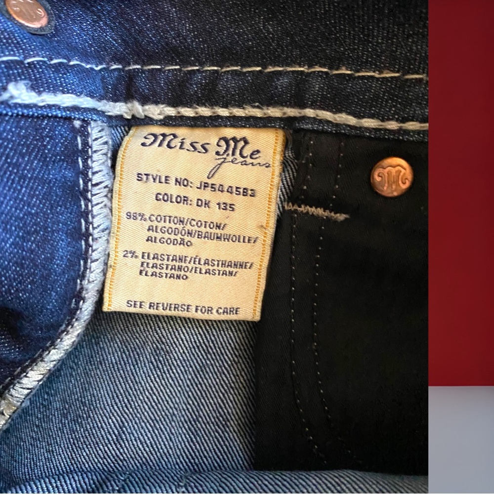 Miss Me Low Rise Bootcut jeans Sz. 27 NWOT Dark wash Embellished Cross pockets - Picture 11 of 11